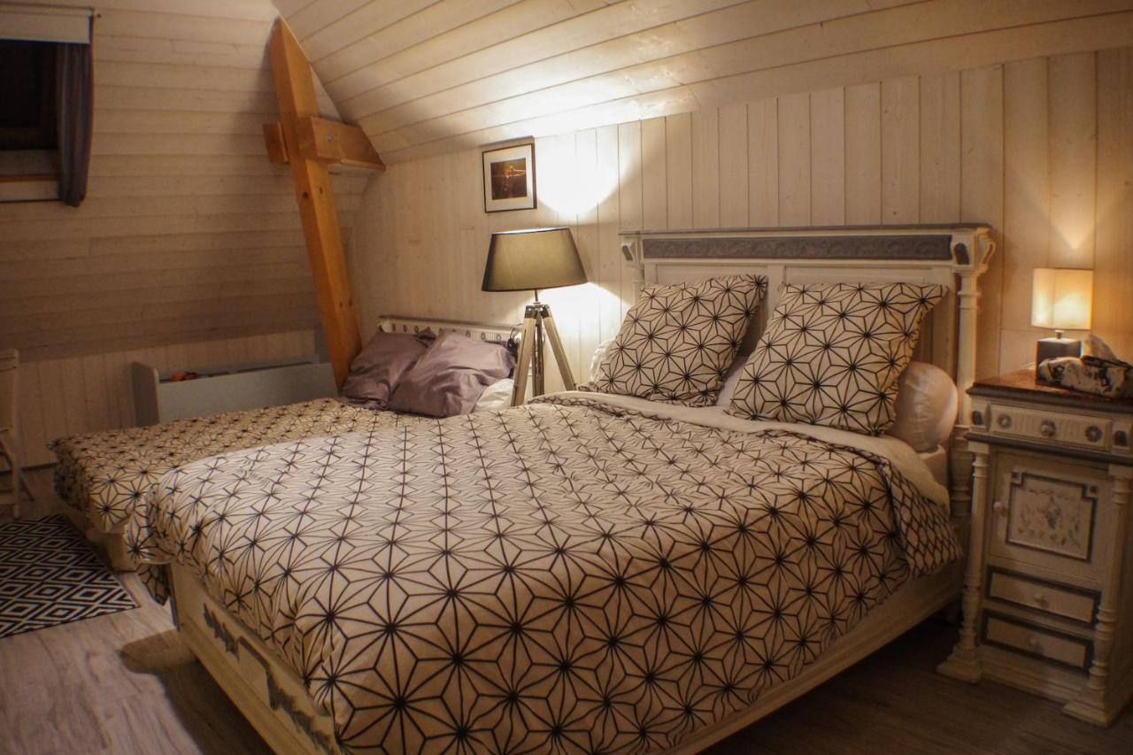 Pesaulhe Bed and Breakfast Monein Exteriör bild